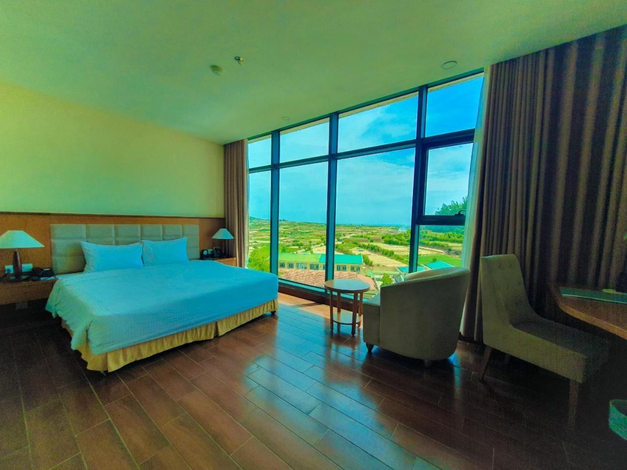 Muong Thanh Holiday Ly Son Bagian luar foto