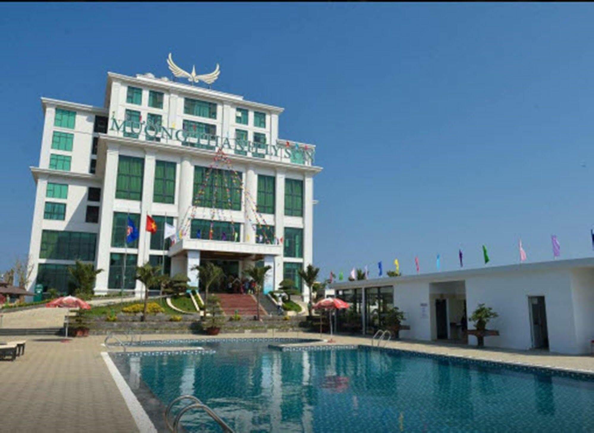 Muong Thanh Holiday Ly Son Bagian luar foto